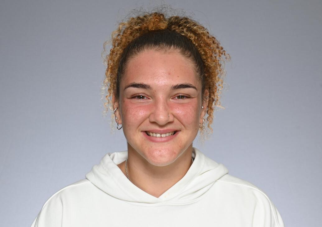 Headshot of Amarni Banks