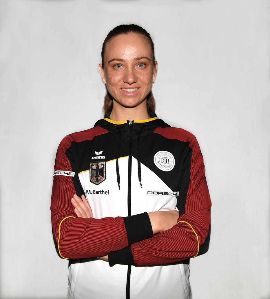 Headshot of Mona Barthel