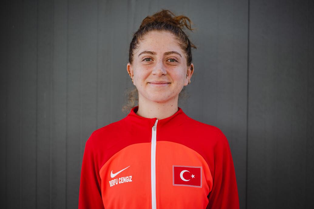 Headshot of Berfu Cengiz