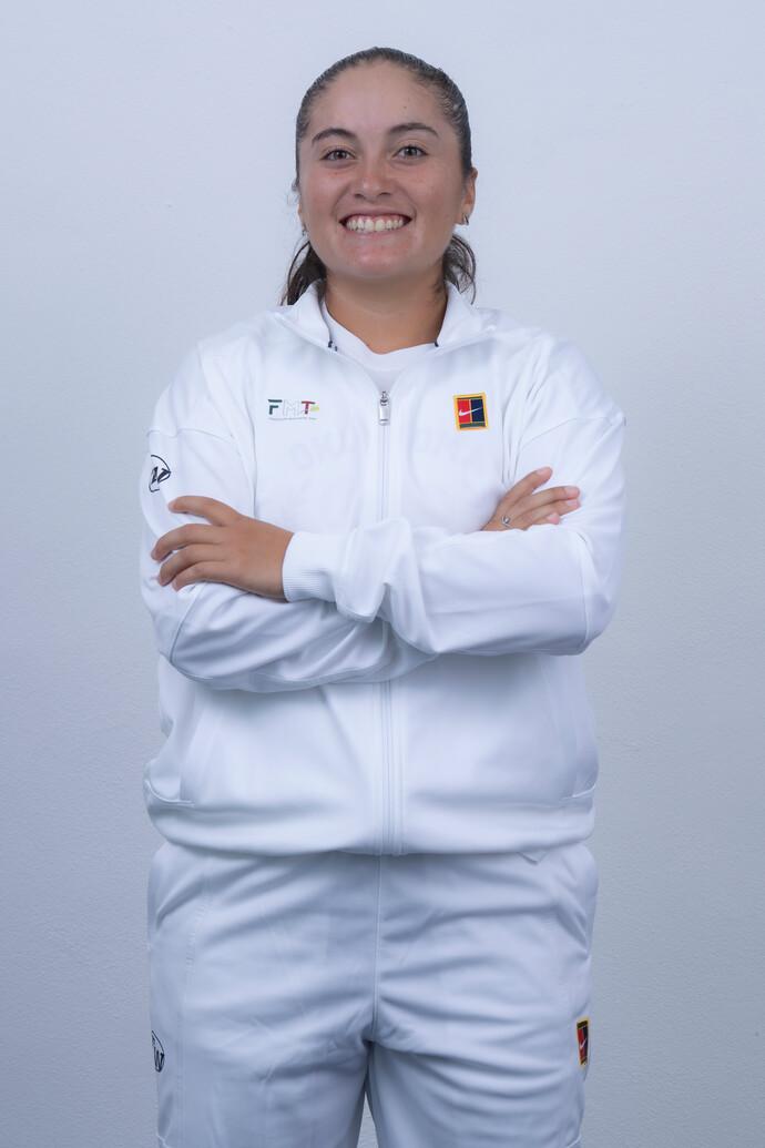 Headshot of Julia Garcia