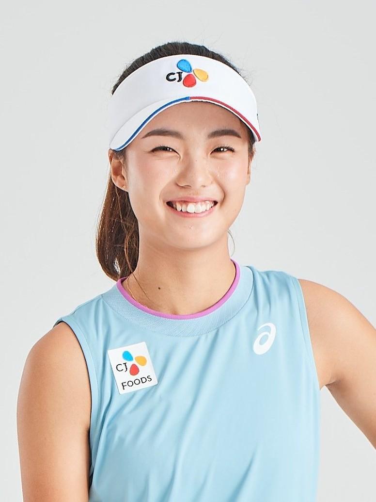 Headshot of Yeonwoo Ku