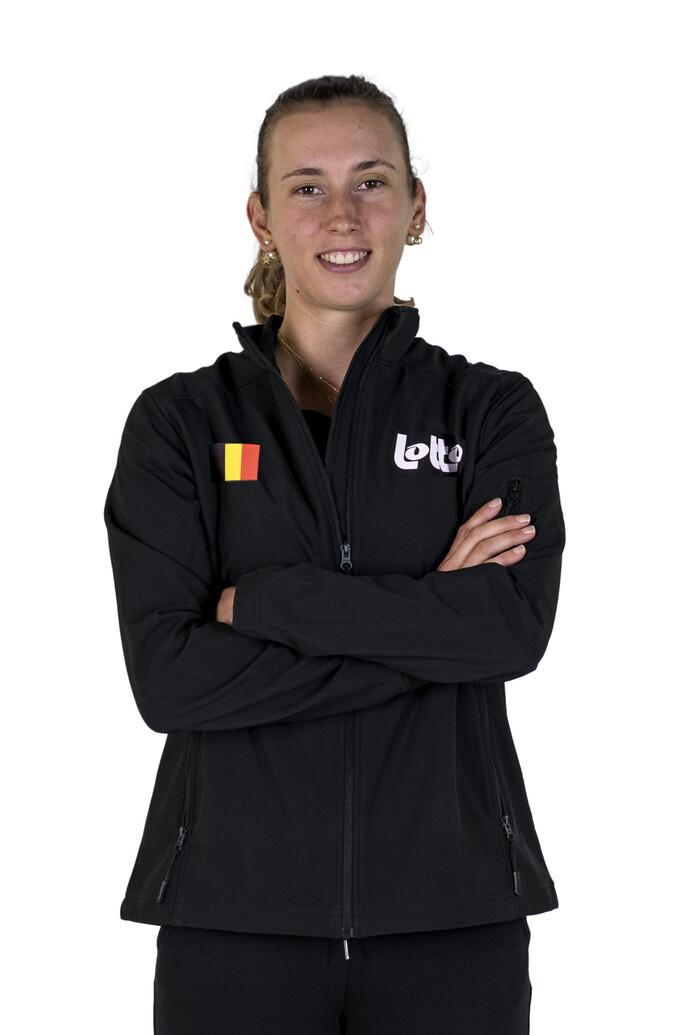 Headshot of Elise Mertens