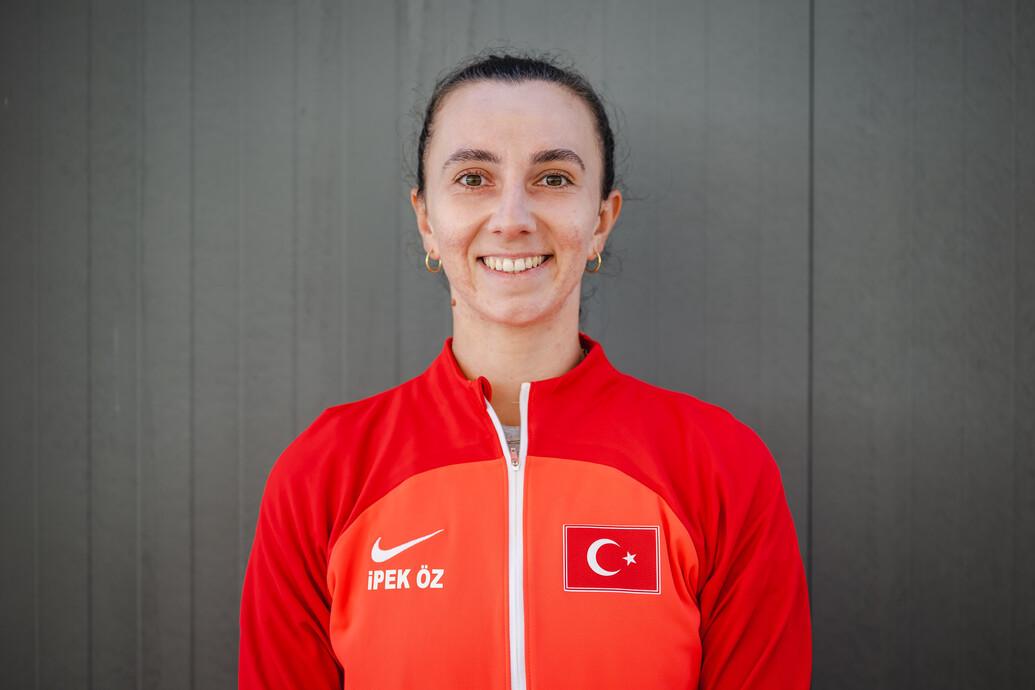 Ipek Oz