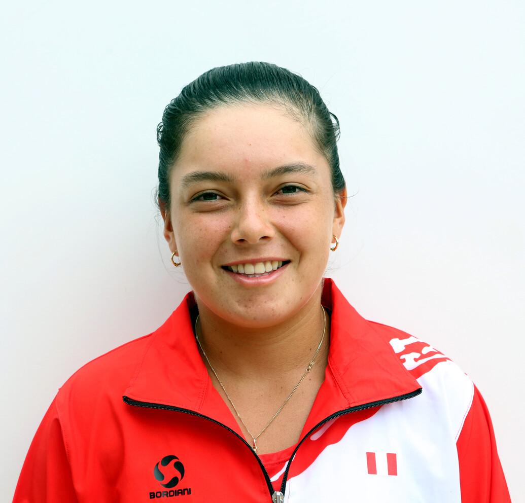 Headshot of Lucciana Perez Alarcon