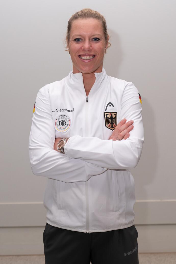 Headshot of Laura Siegemund