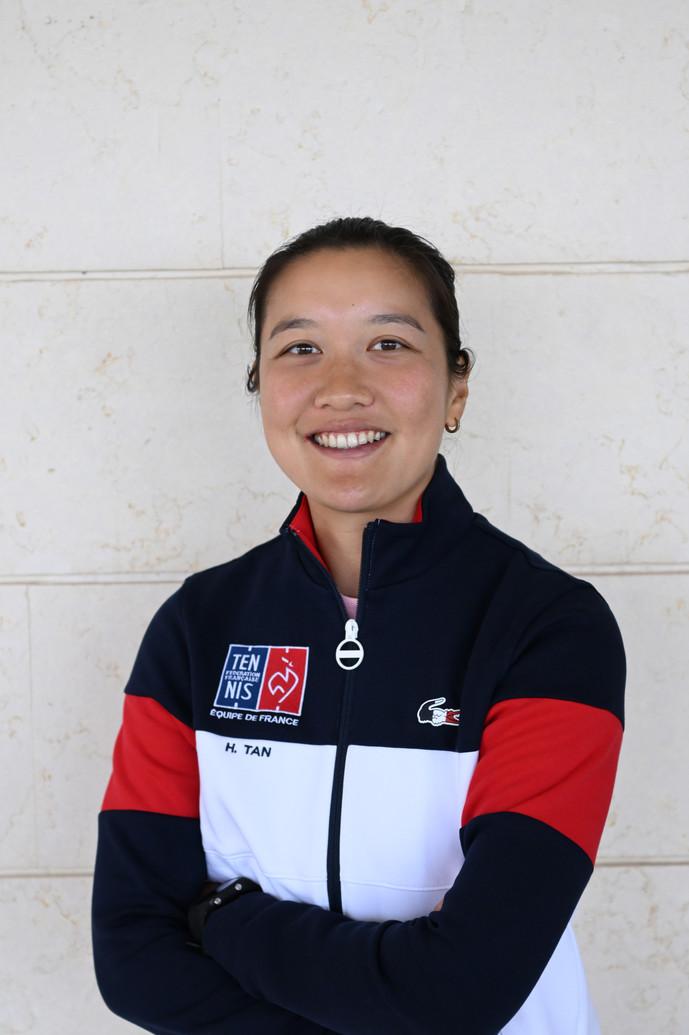 Headshot of Harmony Tan